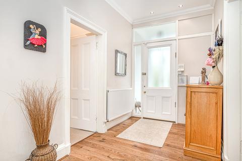 37 Cathkin Road, Glasgow, G42 9UJ