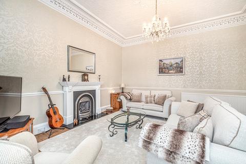 37 Cathkin Road, Glasgow, G42 9UJ