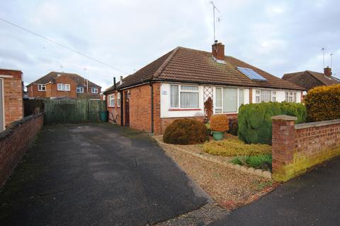 2 bedroom bungalow to rent, CAPSHILL AVENUE