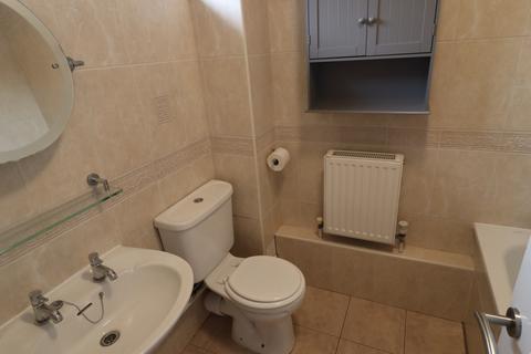 1 bedroom apartment to rent, Wells Gardens, Basildon, Essex, SS14