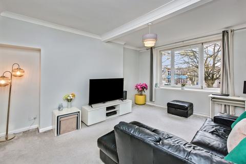 2 bedroom flat for sale, 4/4 Hutchison Crossway, Chesser, Edinburgh EH14 1RR