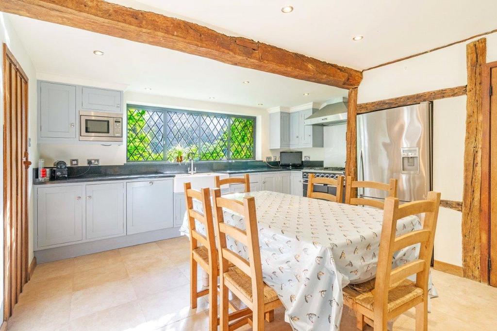 Kitchen/Breakfast Rm