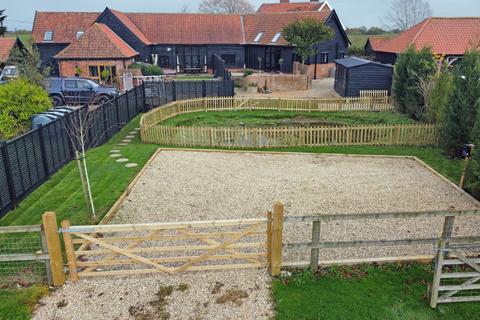 2 bedroom barn conversion for sale, Low Road, Suffolk IP14