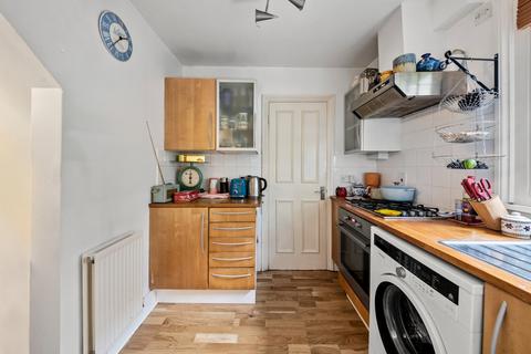 2 bedroom apartment for sale, Oaklands Road, Hanwell, W7