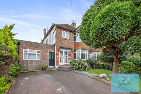 3 bedroom semi-detached house to rent, Goldstone Crescent, Hove, BN3