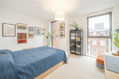 2 bedroom apartment to rent, Sudbourne Road, London SW2