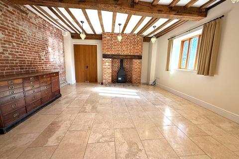 4 bedroom barn conversion to rent, Granary, Needham Market IP6