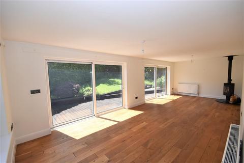 4 bedroom detached house to rent, Archery Rise, Durham