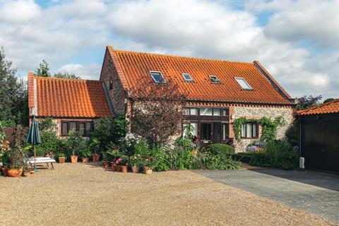 3 bedroom barn conversion for sale, Aylmerton