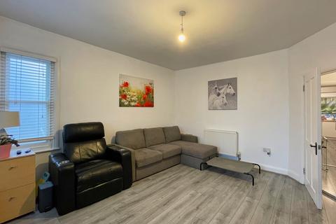 1 bedroom apartment for sale, Warrior Square North, Southend On Sea SS1