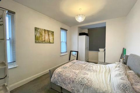 1 bedroom apartment for sale, Warrior Square North, Southend On Sea SS1