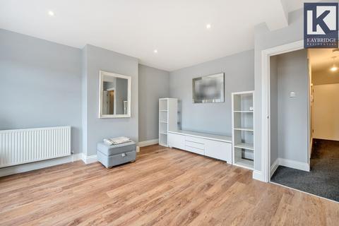 1 bedroom apartment for sale, Stoneleigh Broadway, Epsom, KT17