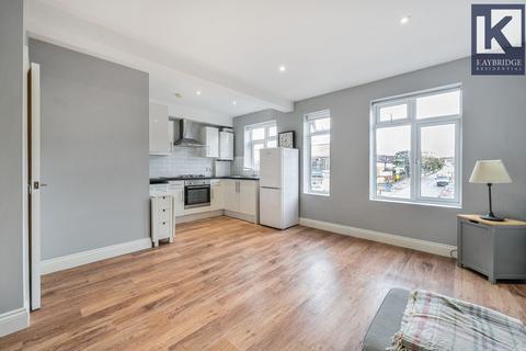 12a Stoneleigh Broadway, Epsom, KT17 2HU