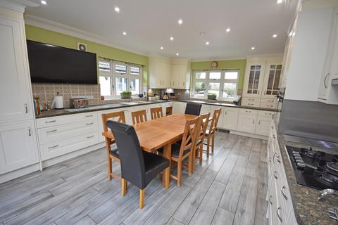 7 bedroom detached house for sale, Felixstowe Road, Ipswich IP10