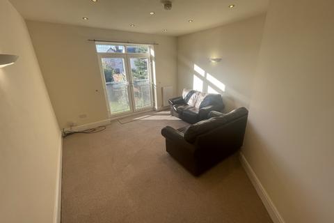 2 bedroom apartment to rent, Buxton Road, Stockport