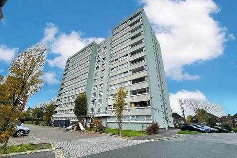 3 bedroom flat for sale, Flat 2 Burghley Tower, Trinity Way, Acton, London, W3 7HR