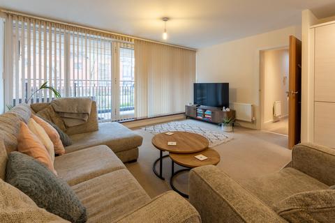 2 bedroom ground floor flat for sale, Capstan Court, Basin Road