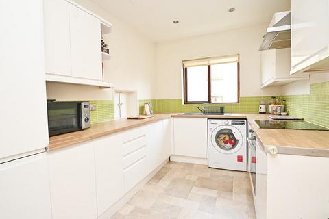 2 bedroom apartment for sale, West End Avenue, Harrogate