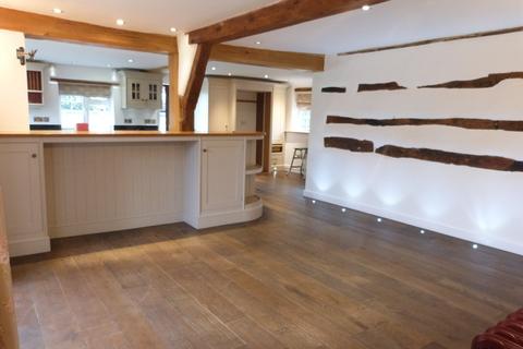 3 bedroom barn conversion to rent, Lower Moor, Pershore