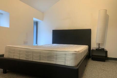 1 bedroom flat to rent, Ash Tree Road, Manchester