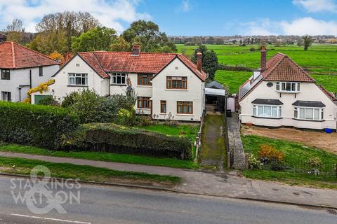 2 bedroom semi-detached house for sale, Beccles Road, Bungay, NR35