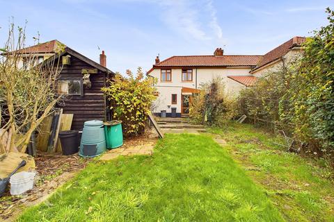 2 bedroom semi-detached house for sale, Beccles Road, Bungay, NR35