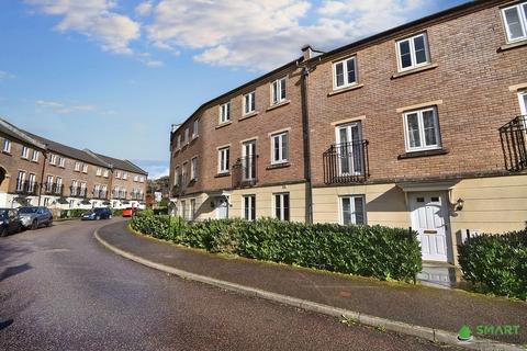 4 bedroom townhouse to rent, Fleming Way, Exeter EX2