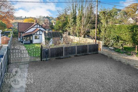 2 bedroom detached bungalow for sale, Laurel Drive, Brundall, Norwich