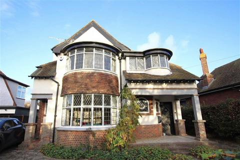 4 bedroom detached house for sale, Lancaster Gardens East, Clacton on Sea