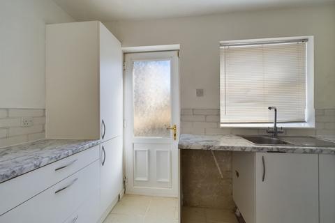 2 bedroom end of terrace house to rent, Lucas Terrace, Plymouth PL4