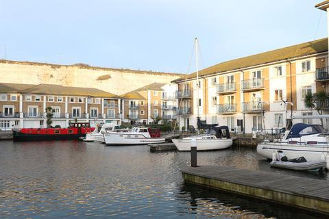 2 bedroom apartment to rent, Victory Mews, Brighton Marina Village