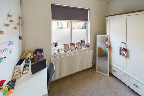 4 bedroom house to rent, Moore Street, Northampton NN2
