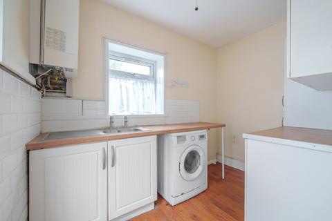 3 bedroom terraced house for sale, Kensington Avenue, London E12