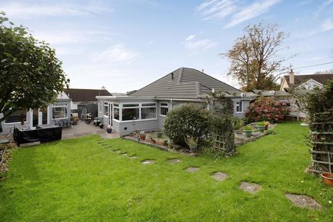 2 bedroom detached bungalow for sale, Ferndale Road, Teignmouth