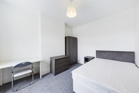 undefined, London Road, Northampton NN4