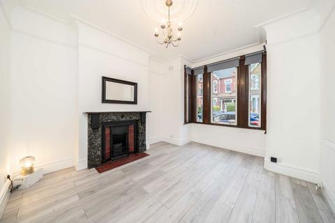 1 bedroom flat to rent, Stapleton Road, London SW17