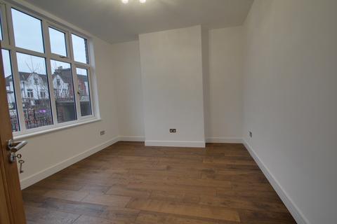 2 bedroom apartment to rent, Harrow Road, Wembley HA0