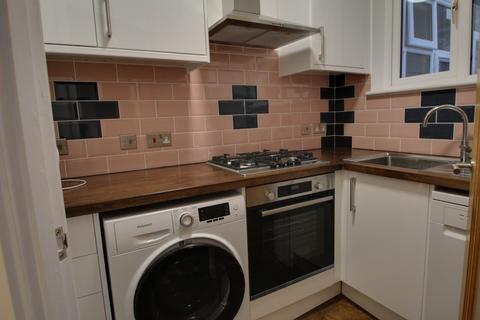 2 bedroom apartment to rent, Harrow Road, Wembley HA0