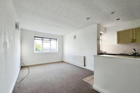 1 bedroom apartment to rent, Woodwell Road, Bristol BS11