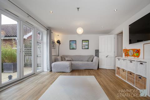 73 Colossus Way, Norwich, NR5 0UY