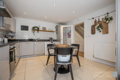 73 Colossus Way, Norwich, NR5 0UY