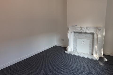 4 bedroom terraced house to rent, Mayfield Street, Hull, Yorkshire, HU3 1NT