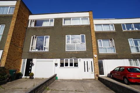 4 bedroom terraced house to rent, Goldstone Lane, Hove