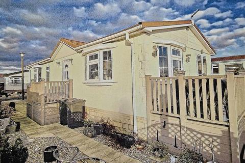 2 bedroom park home for sale, Three Counties Park, Upper Pendock