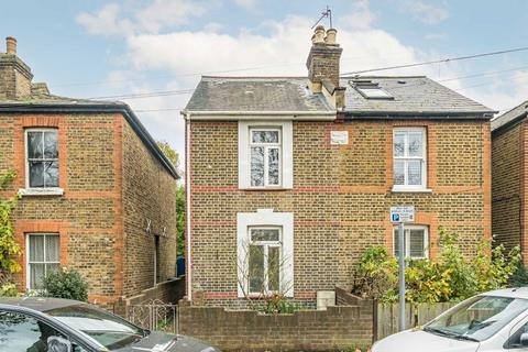 2 bedroom semi-detached house to rent, Elm Road, Kingston Upon Thames KT2