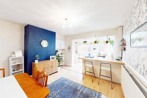 17 Barn Hill, Westhoughton, Bolton, BL5 3TD