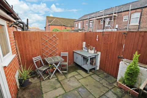 17 Barn Hill, Westhoughton, Bolton, BL5 3TD