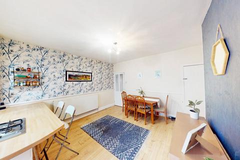 17 Barn Hill, Westhoughton, Bolton, BL5 3TD
