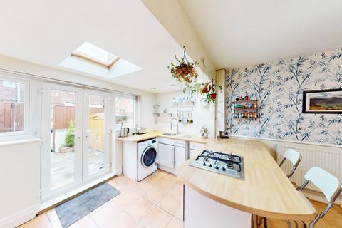 17 Barn Hill, Westhoughton, Bolton, BL5 3TD