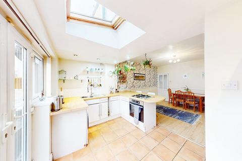 17 Barn Hill, Westhoughton, Bolton, BL5 3TD